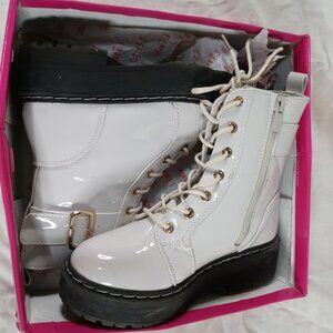 New Links Shein Girls Ankle Combat Beige/ Black Boots Size 1 with Box